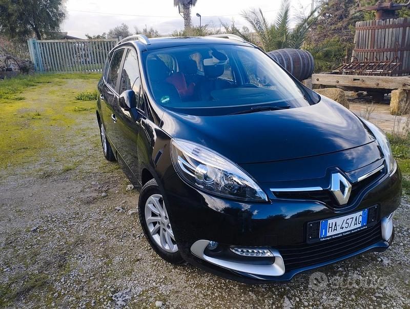 Usata Renault Scénic III 116 CV (85 kW) 2013 Nero Monovolume
