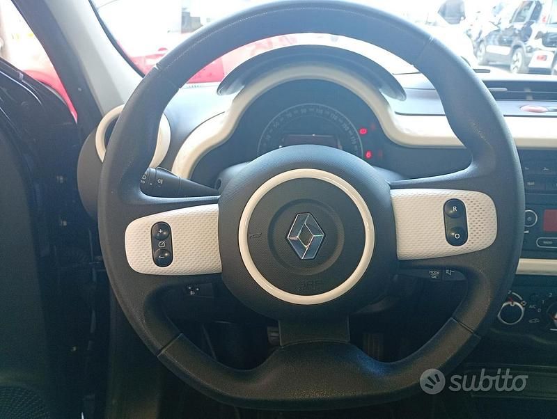 Usata Renault Twingo Intens 69 CV (50 kW) 2019 Nero Utilitaria