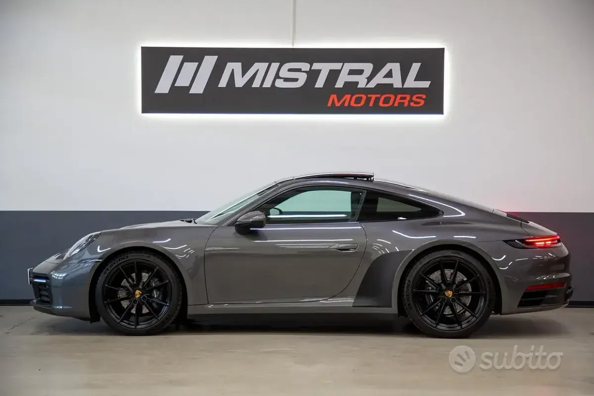 Usata Porsche 911 Carrera 385 CV (283 kW) 2021 Grigio Coupé