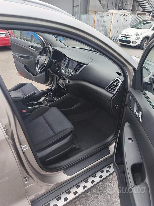 Usata Hyundai Tucson Xpossible 2015 Grigio SUV