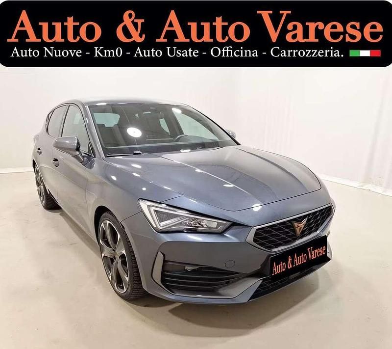 Grigio Usata 2022 Cupra Leon VZ Tre volumi | 27.500 € (Buon prezzo) - Immagine 1/4