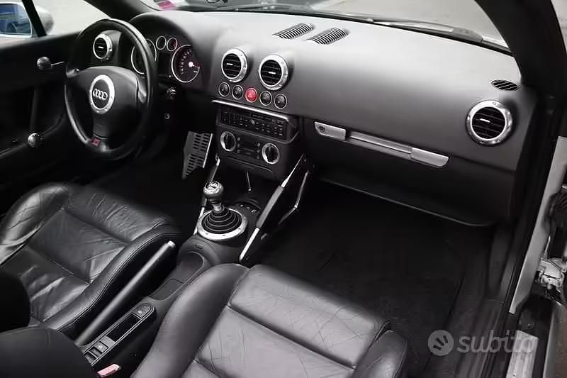 Usata Audi TT Roadster S-Line 180 CV (132 kW) 2000 Grigio Cabrio
