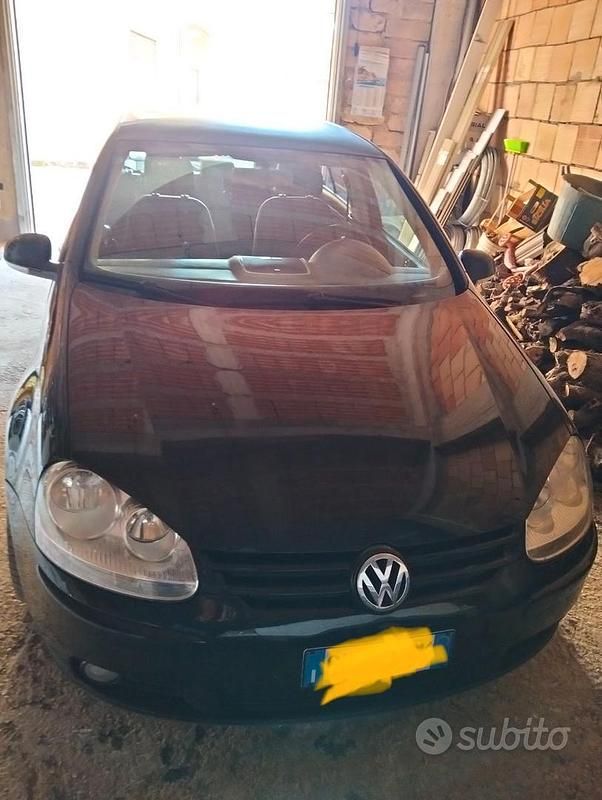 Usata VW Golf V 2005 Utilitaria