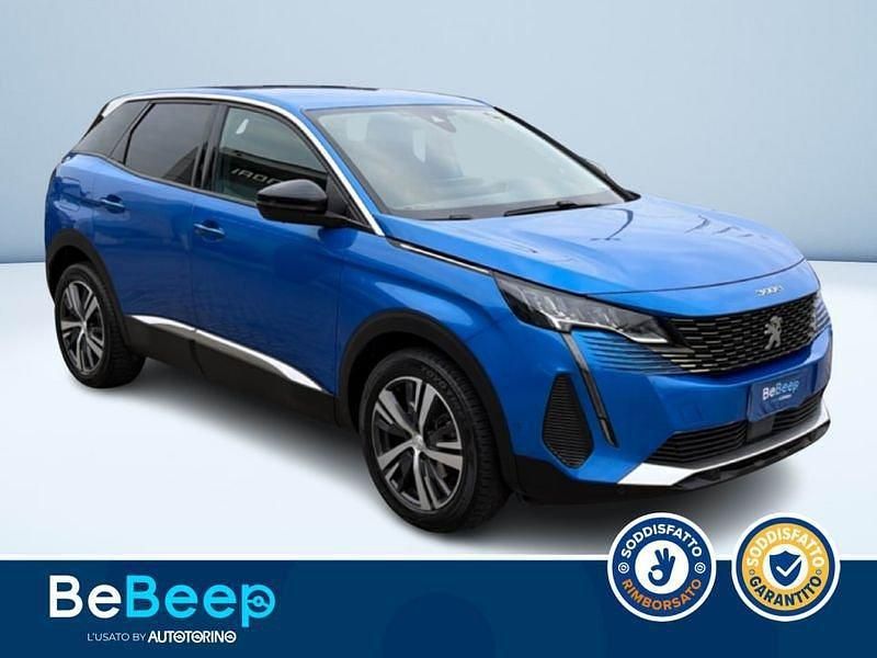Usata Peugeot 3008 Allure 131 CV (96 kW) 2023 Azzurro metallizzato SUV