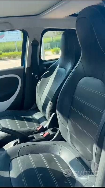 Blu Usata 2014 Smart ForFour Prime Utilitaria | 6900 € - Immagine 1/4