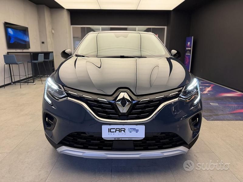 Usata Renault Captur Intens 101 CV (74 kW) 2022 Blu SUV