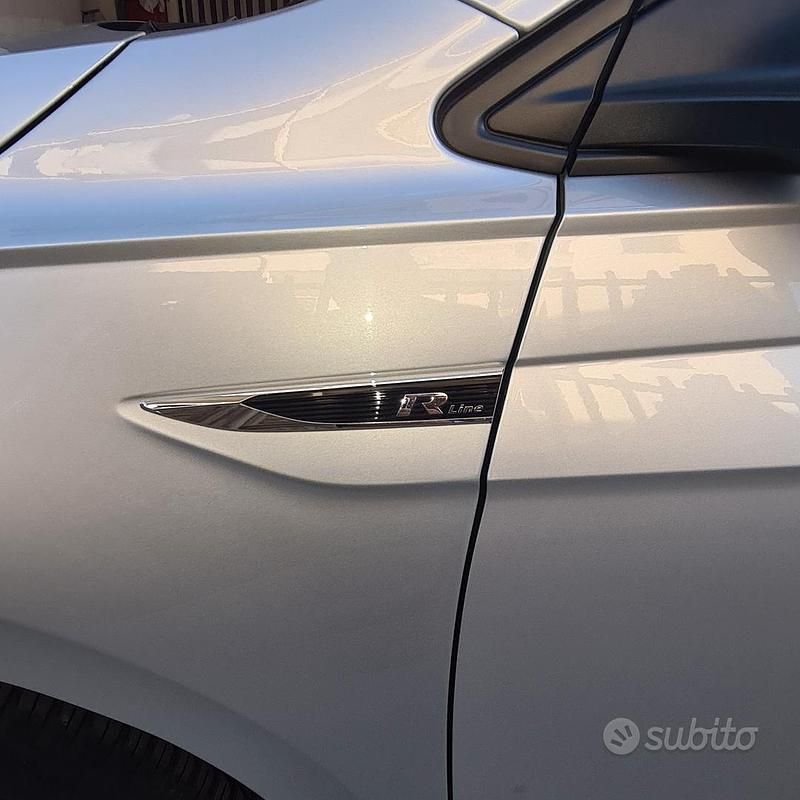 Usata VW Polo R-line 90 CV (66 kW) 2019 Grigio Berlina