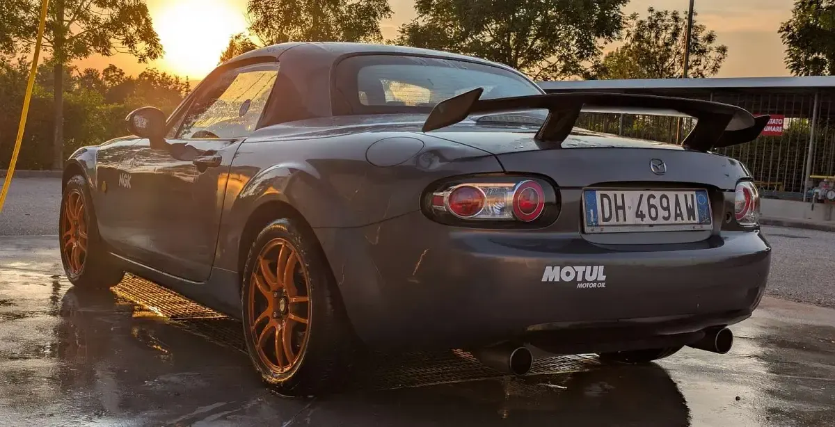Usata Mazda MX5 126 CV (92 kW) 2007 Grigio Cabrio