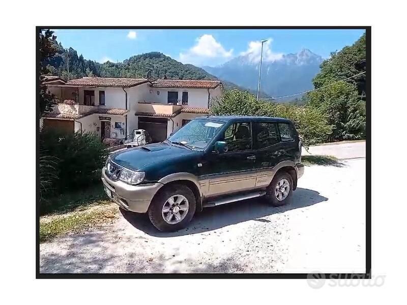 Usata 2001 Nissan Terrano SUV | 5500 € - Immagine 1/1