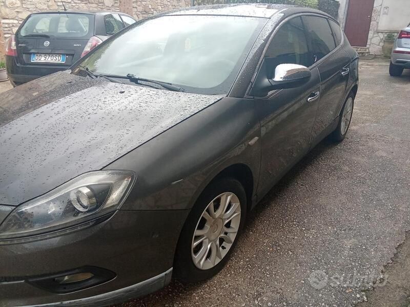 Usata 2011 Lancia Delta Due volumi | 3200 € - Immagine 1/4