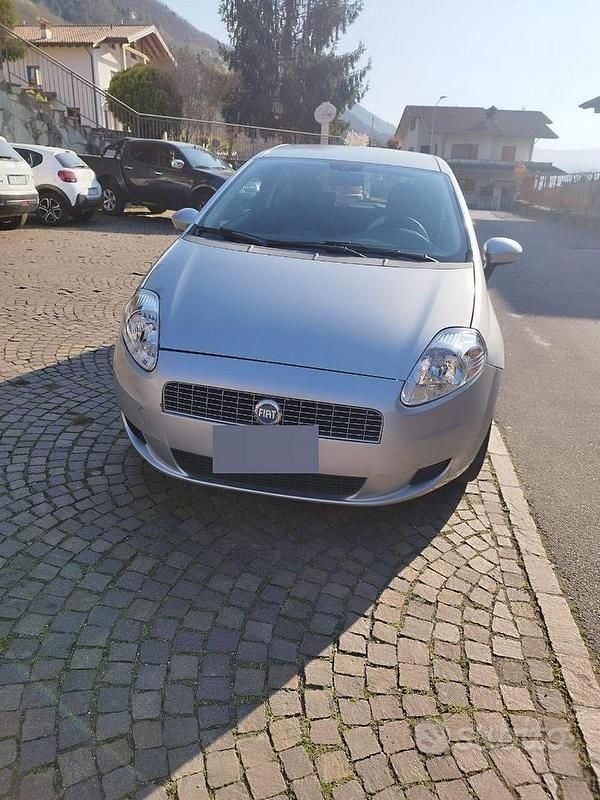 Usata Fiat Grande Punto 2006 Grigio Utilitaria