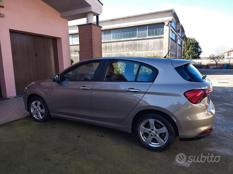 Usata Fiat Tipo 120 CV (88 kW) 2018 Berlina