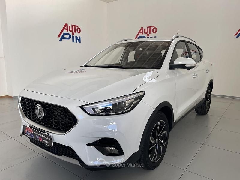 Usata MG ZS Luxury 106 CV (77 kW) 2024 Bianco SUV