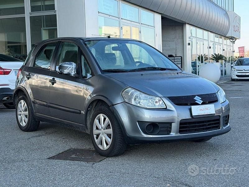 Usata Suzuki SX4 99 CV (72 kW) 2009 Grigio SUV