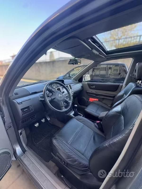 Usata Nissan X-Trail 136 CV (100 kW) 2006 Grigio SUV