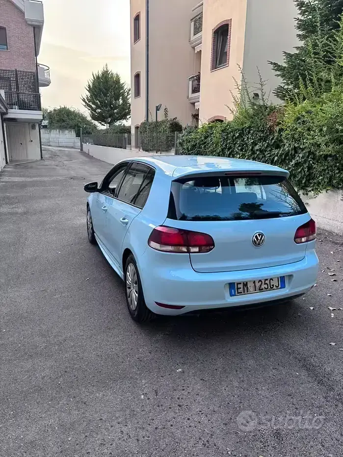 Usata VW Golf VII 105 CV (77 kW) 2012 Bianco Berlina