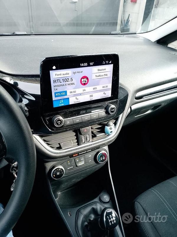 Usata Ford Fiesta 75 CV (55 kW) 2020 Blu Utilitaria