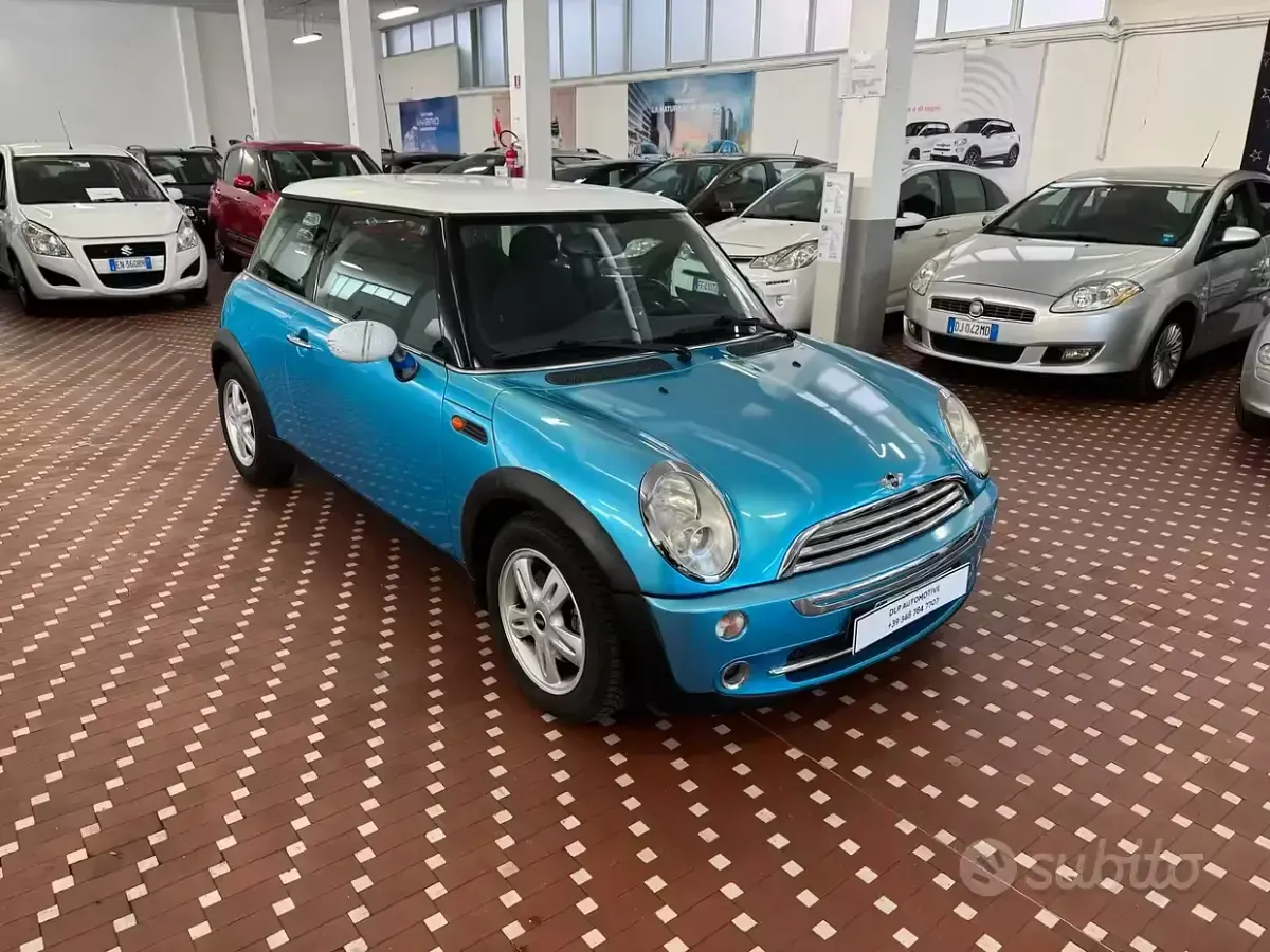 Usata Mini ONE 90 CV (66 kW) 2005 Blu Utilitaria