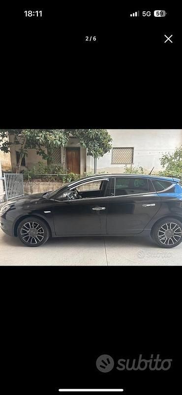 Usata Lancia Delta 120 CV (88 kW) 2011 Nero Utilitaria