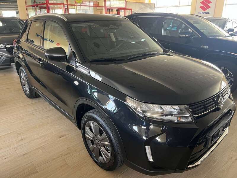 Usata Suzuki Vitara Cool 129 CV (94 kW) 2024 Nero SUV