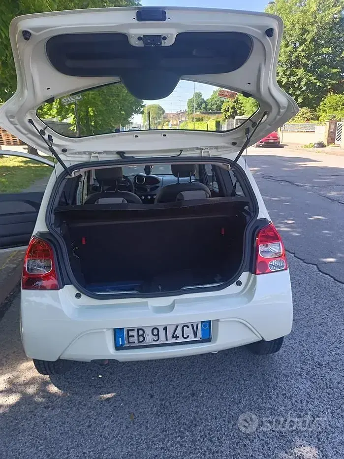 Usata Renault Twingo 75 CV (55 kW) 2010 Bianco Utilitaria