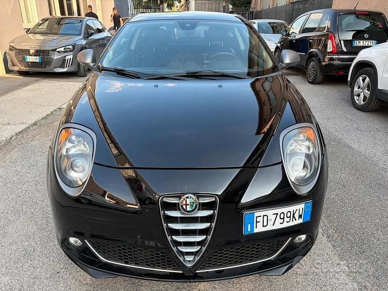 Second-hand Alfa Romeo MiTo Distinctive 79 CP (58 kW) 2016 Negru Hatchback