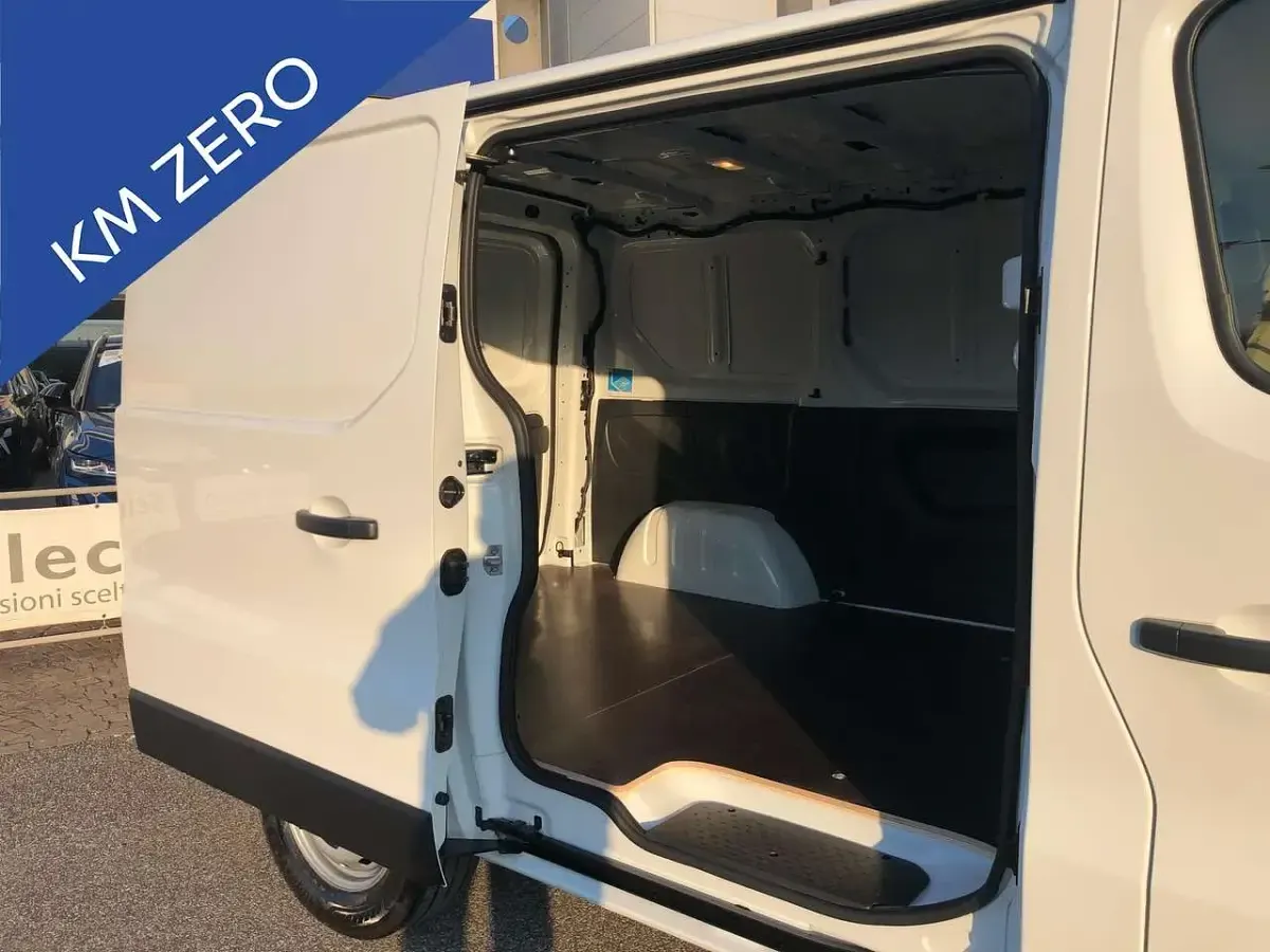 Nuova Renault Trafic 150 CV (110 kW) 2026 Bianco ghiaccio Monovolume