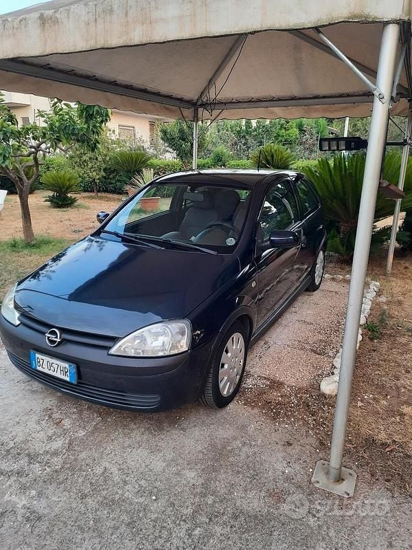 Usata Opel Corsa 75 CV (55 kW) 2002 Utilitaria