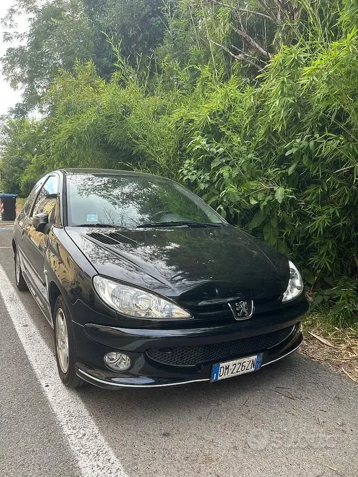 Usata Peugeot 206 75 CV (55 kW) 2005 Nero Berlina