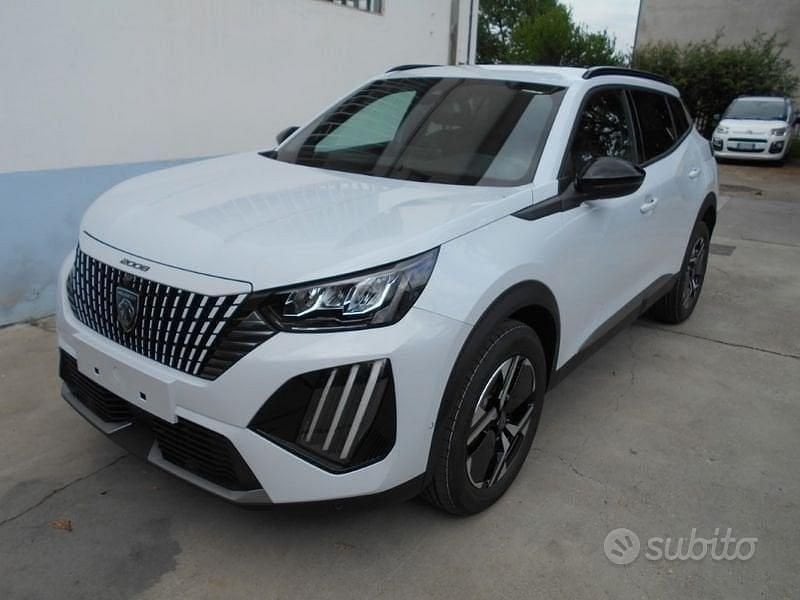 Bianco Nuova 2025 Peugeot 2008 Allure SUV | 18.800 € (Super prezzo) - Immagine 1/3