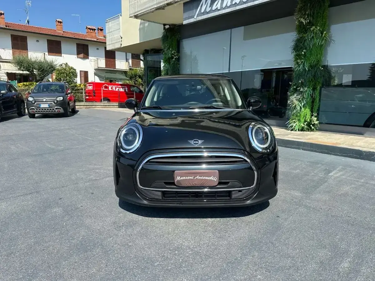 Usata Mini ONE 102 CV (75 kW) 2022 Nero Utilitaria