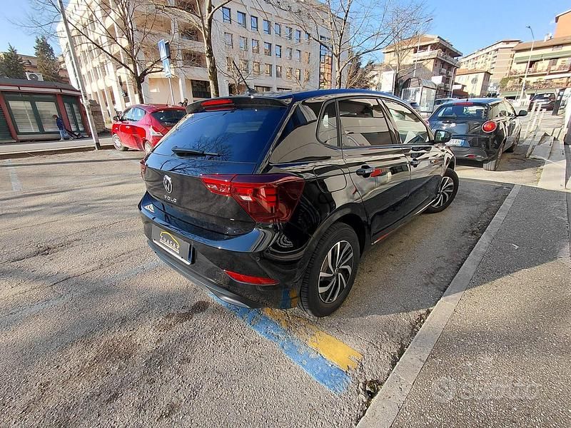 Usata VW Polo Life 95 CV (69 kW) 2025 Nero Utilitaria