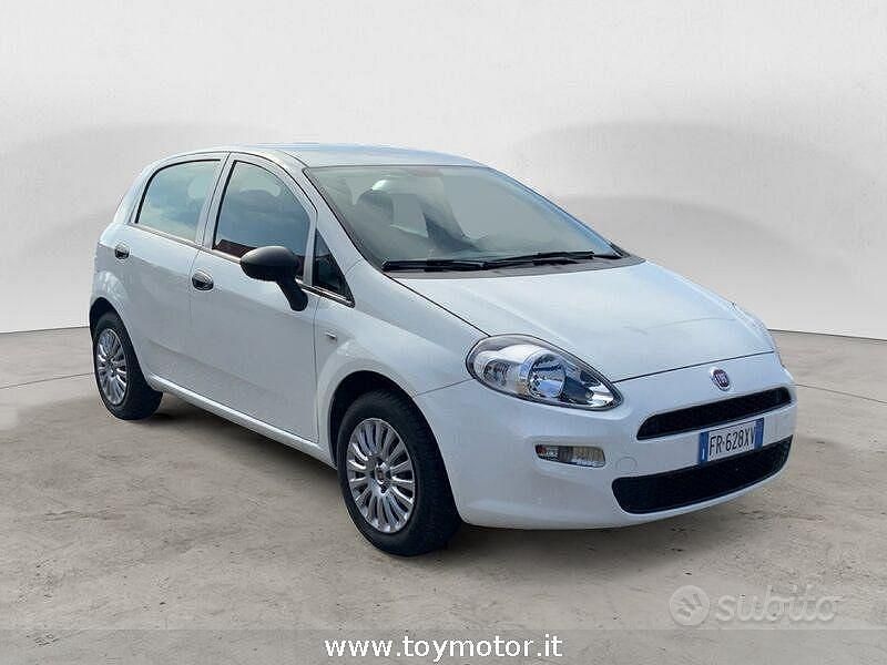 Usata Fiat Punto Street 69 CV (50 kW) 2018 Bianco Utilitaria
