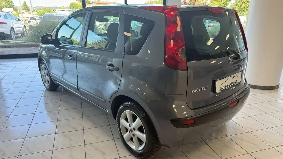 Usata Nissan Note Acenta 88 CV (64 kW) 2007 Grigio Utilitaria