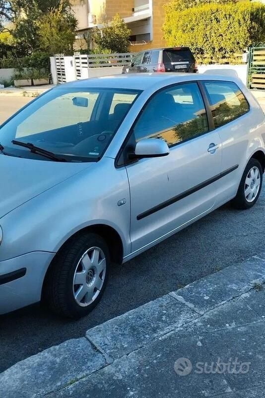 Usata VW Polo 75 CV (55 kW) 2005 Grigio Coupé