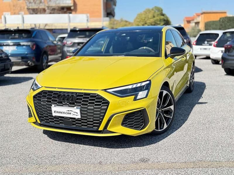 Usata Audi A3 S-Line 190 CV (139 kW) 2024 Giallo pitone Berlina