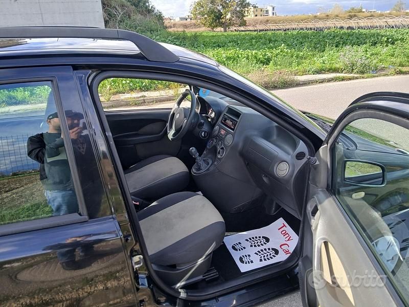 Begagnad Fiat Panda Dynamic 60 HK (44 kW) 2007 Svart Sedan