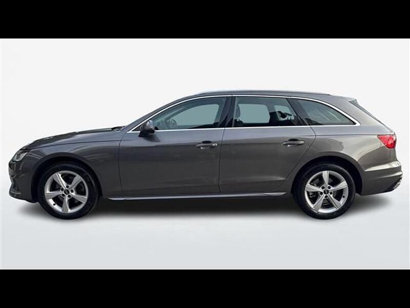 Usata Audi A4 136 CV (100 kW) 2021 Grigio scuro Station wagon