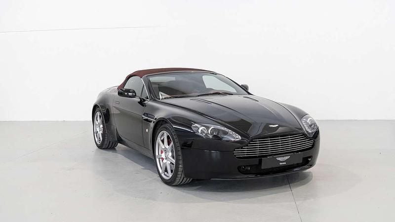 Usata Aston Martin V8 Vantage 385 CV (283 kW) 2007 Onyx black Cabrio