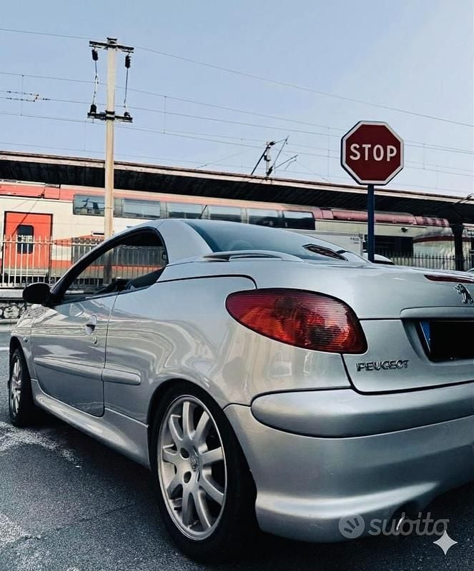 Grigio Usata 2003 Peugeot 206 CC Cabrio | 4900 € - Immagine 1/4