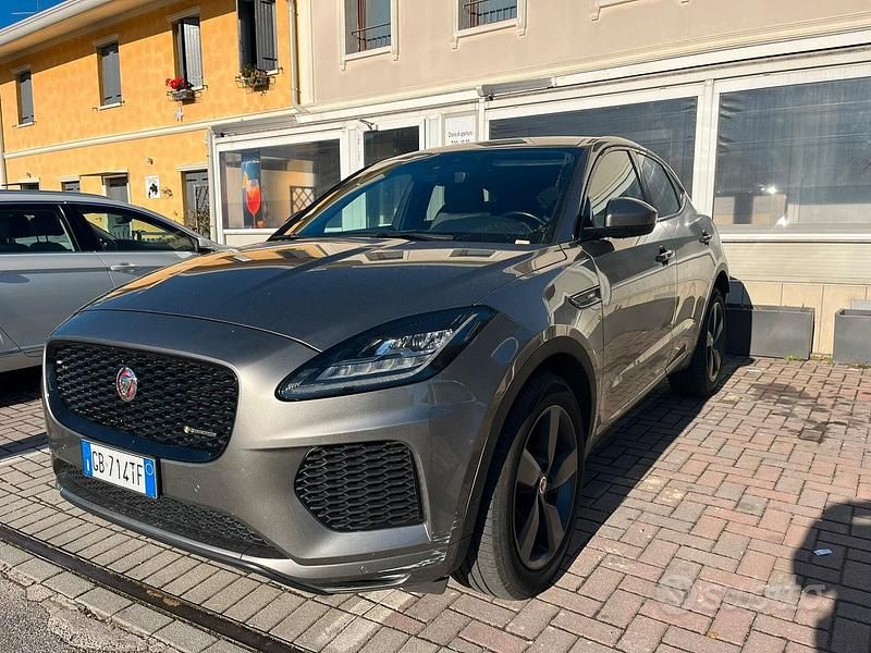 Usata Jaguar E-Pace R-Dynamic 150 CV (110 kW) 2020 Grigio SUV