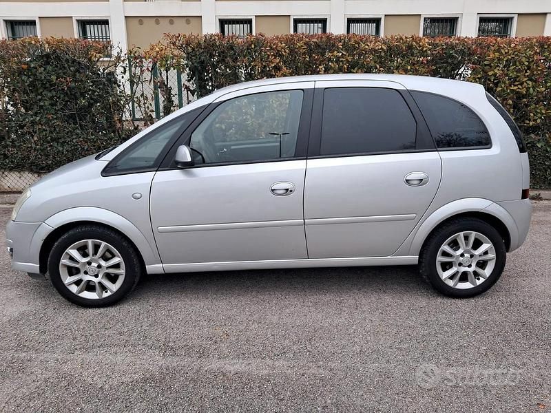 Usata Opel Meriva Cosmo 2006 Grigio Monovolume