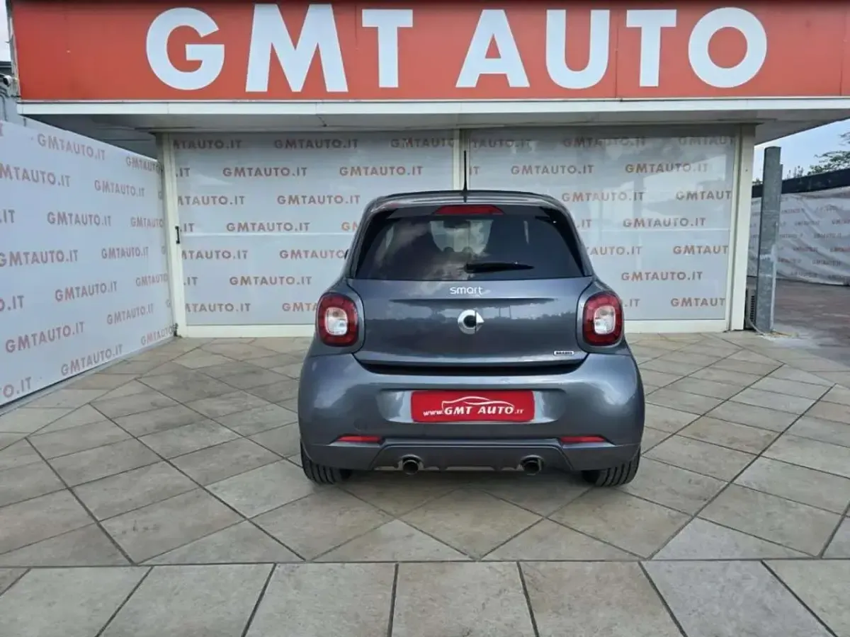 Usata Smart ForFour Brabus 90 CV (66 kW) 2017 Grigio Utilitaria