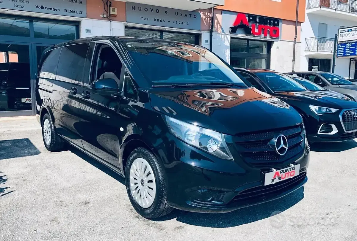 Usata Mercedes Vito 136 CV (100 kW) 2021 Nero Furgone