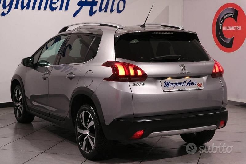 Usata Peugeot 2008 Allure 100 CV (73 kW) 2019 Grigio SUV