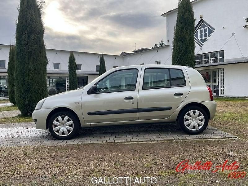 Usata Renault Clio II 60 CV (44 kW) 2008 Grigio Berlina