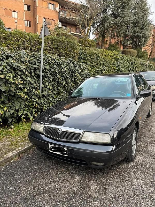 Begagnad Lancia Kappa 155 HK (114 kW) 1997 Svart Sedan