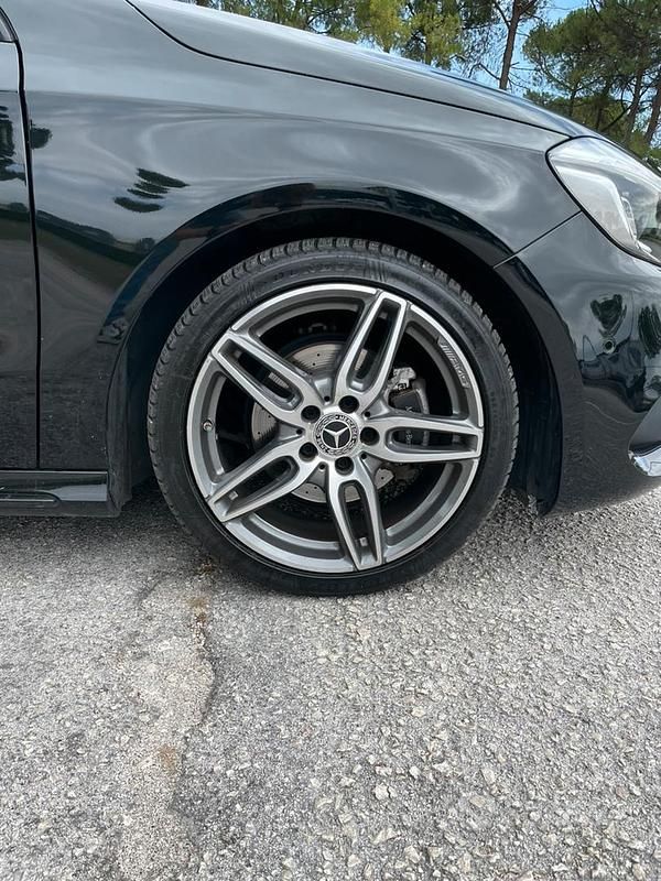 Usata Mercedes A160 Premium 102 CV (75 kW) 2018 Nero Berlina