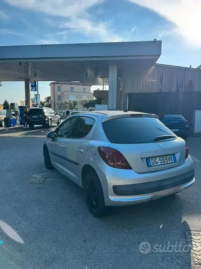 Usata Peugeot 207 73 CV (53 kW) 2007 Grigio Berlina