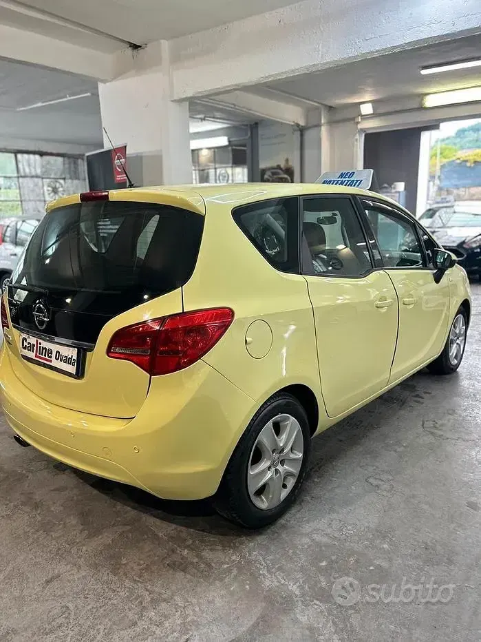 Usata Opel Meriva 120 CV (88 kW) 2015 Giallo Monovolume